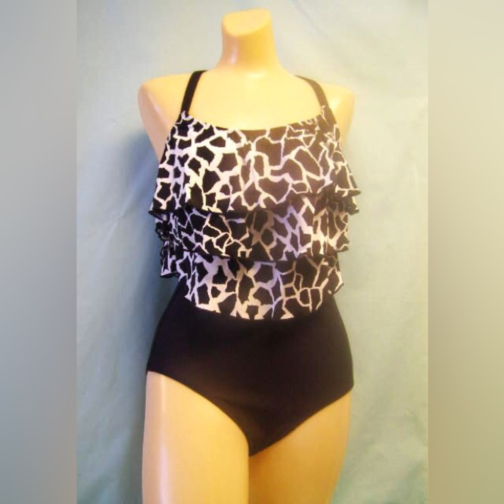 NWT triple ruffle swimsuit 85% nylon 15% lycra 10350-336